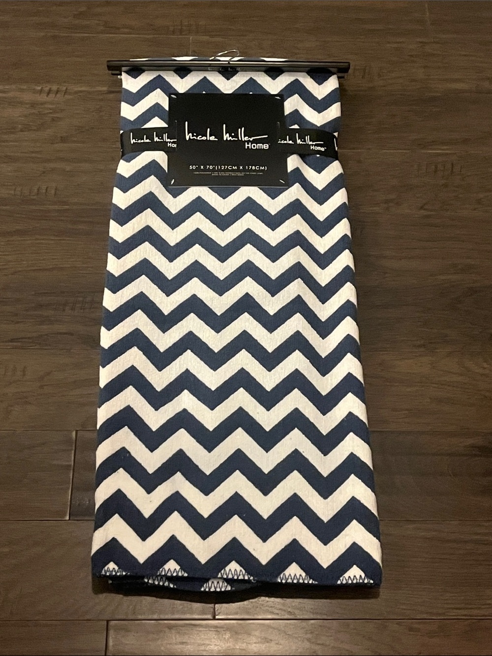 Nicole Miller Throw Blanket Chevron Blue White new 50”x70”